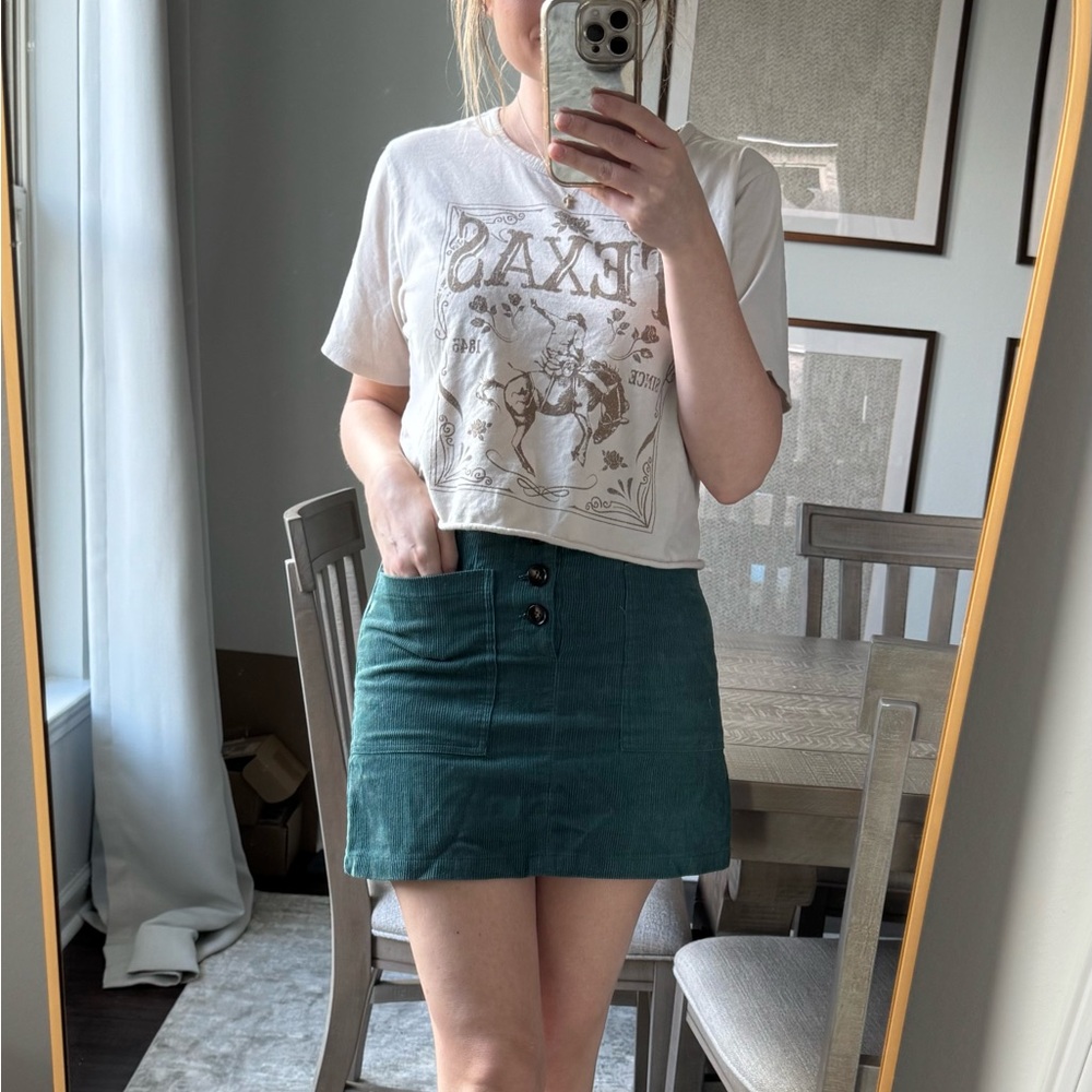 Alter’d State Cream Texas Graphic Crop Top - Picture 2 of 9